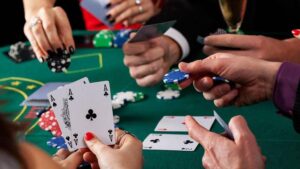 Cac Chien Thuat Choi Poker Live Tu Cao Thu Lao Lang
